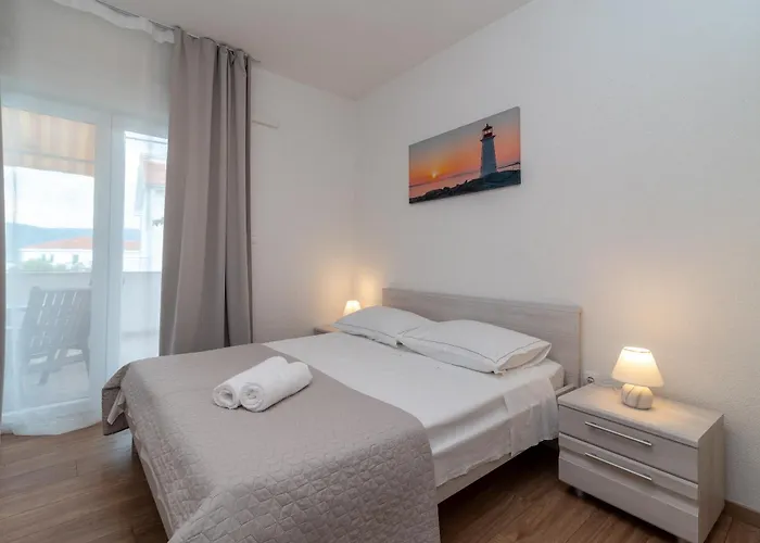 Brico - Heated Pool *