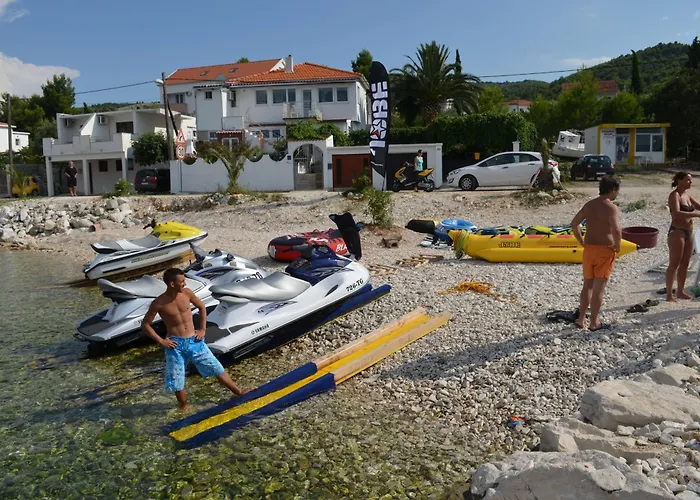 Brico - Heated Pool Апартаменти *