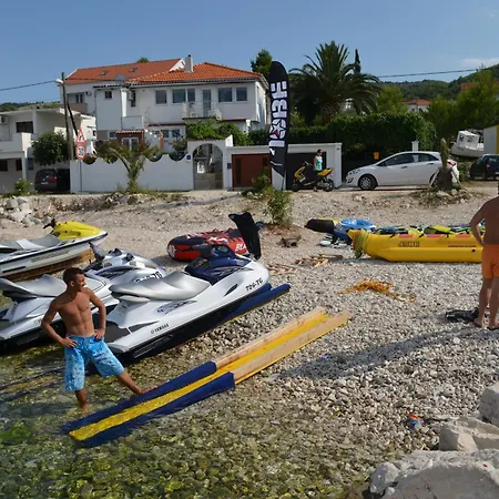 Brico - Heated Pool شقة *