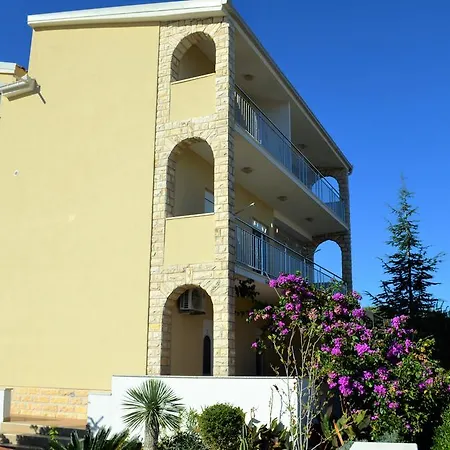 Appartement Brico - Heated Pool Trogir