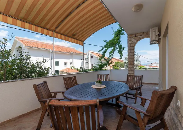 Brico - Heated Pool * Trogir
