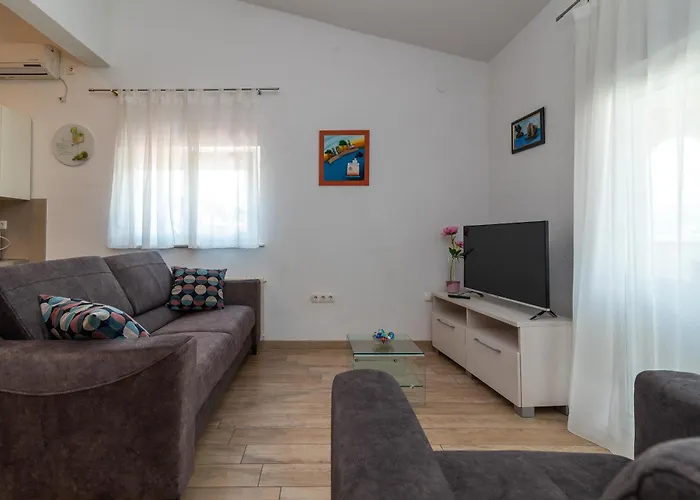 Brico - Heated Pool Apartmán